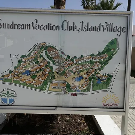 Island Village Apartment *